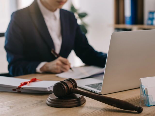 Common Mistakes Businesses Make in Litigation